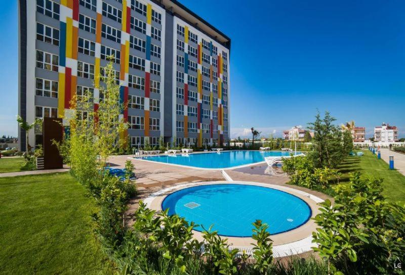 Selin'S Apartment With Pool View Antalya Bagian luar foto